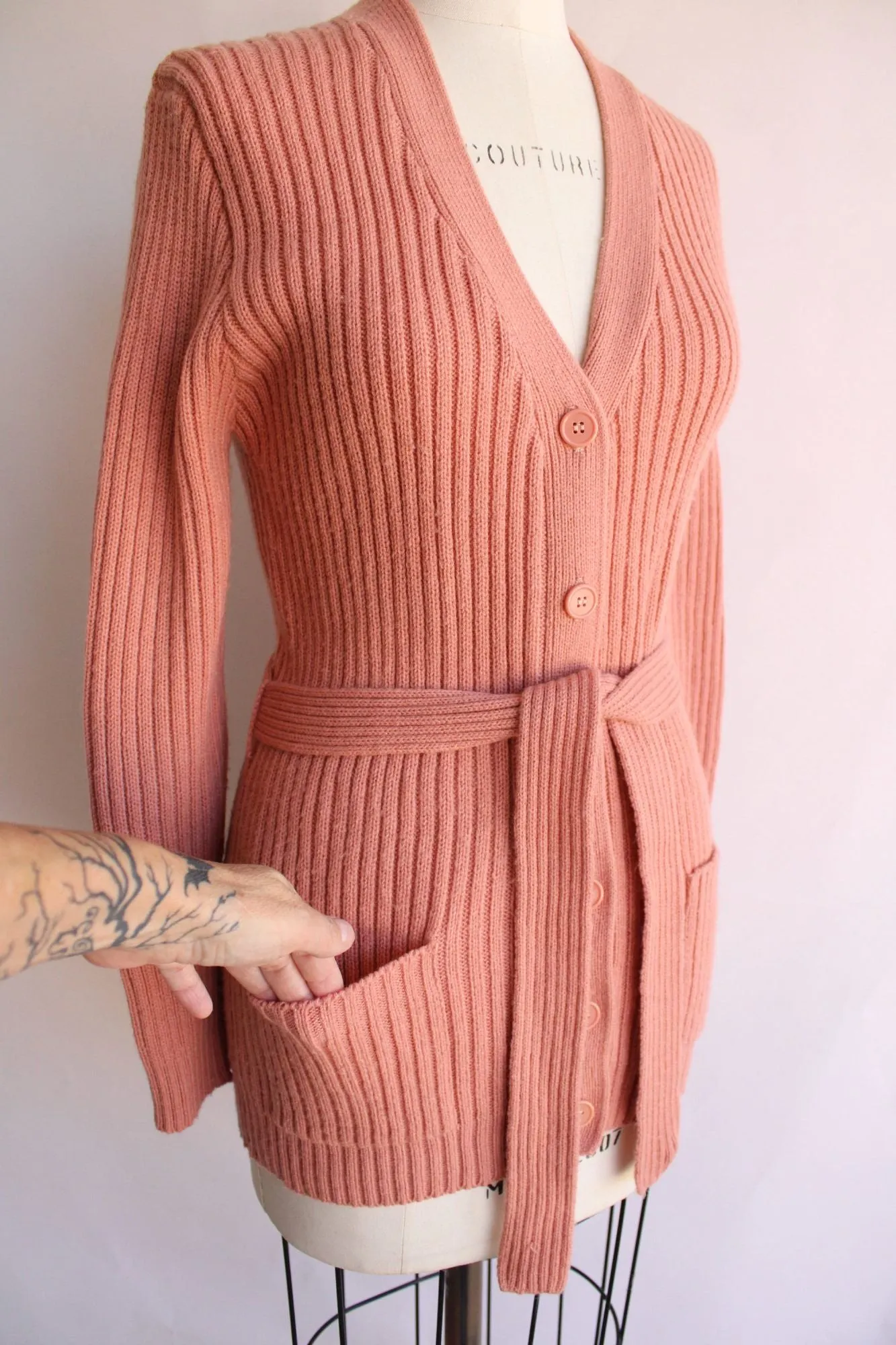 Vintage 1970s 1980s Sweater With Belt and Pockets