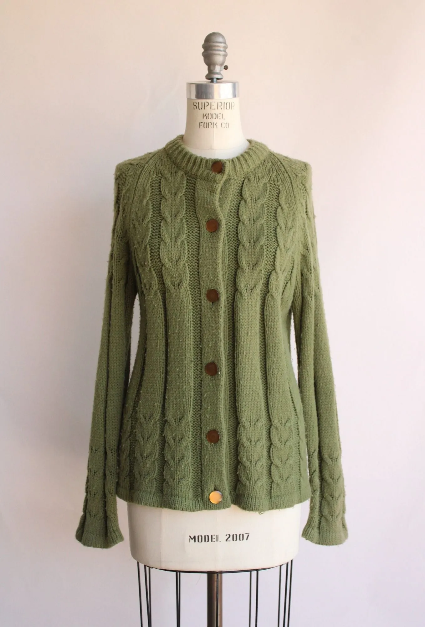 Vintage 1970s Cable Knit Green Cardigan with Pockets